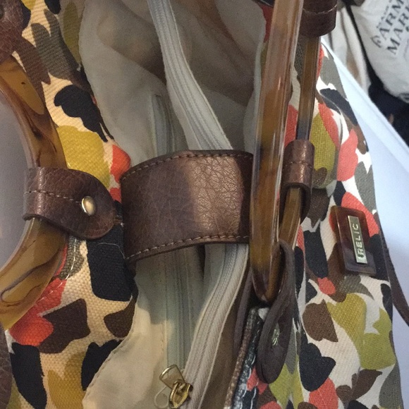 Relic handbag with round handles and strap - Picture 5 of 5